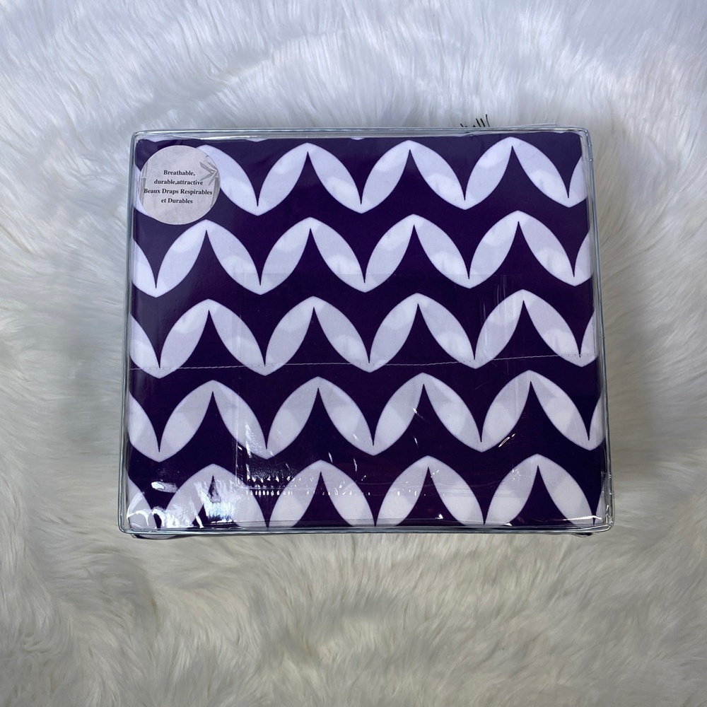 ✨FINAL RUN✨King 4pc Purple Wave Bedsheets - Picture 2 of 5